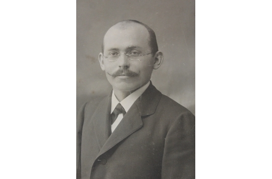 Frank Maxmili&aacute;n